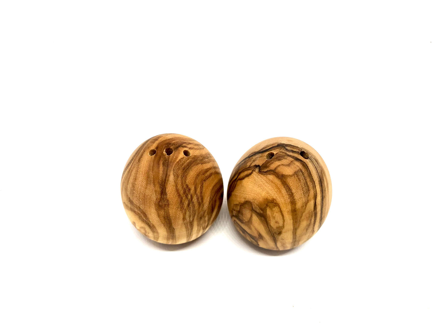 Set of 2 olive wood salt and pepper shakers egg shape