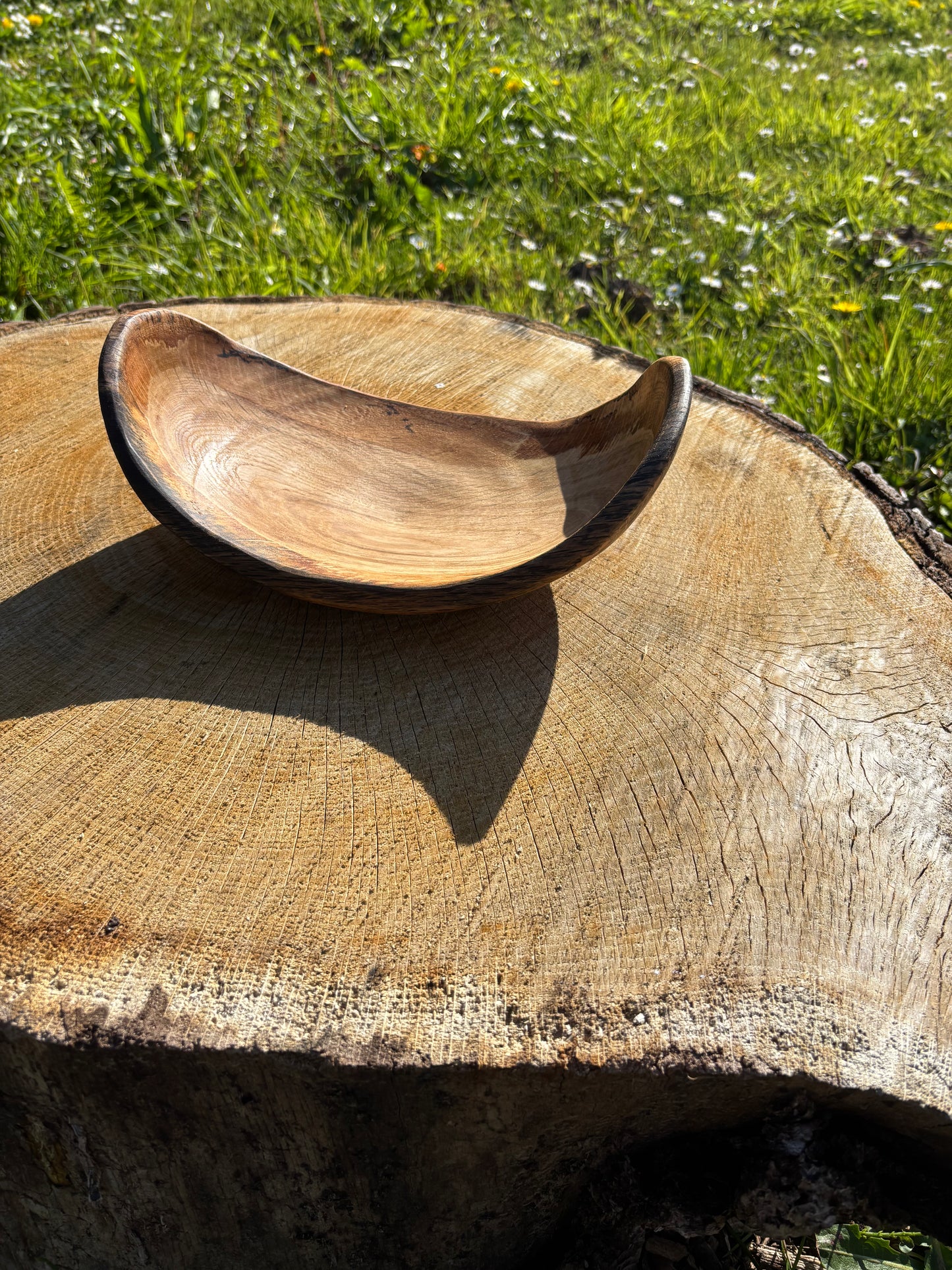 Oak bowl live edge