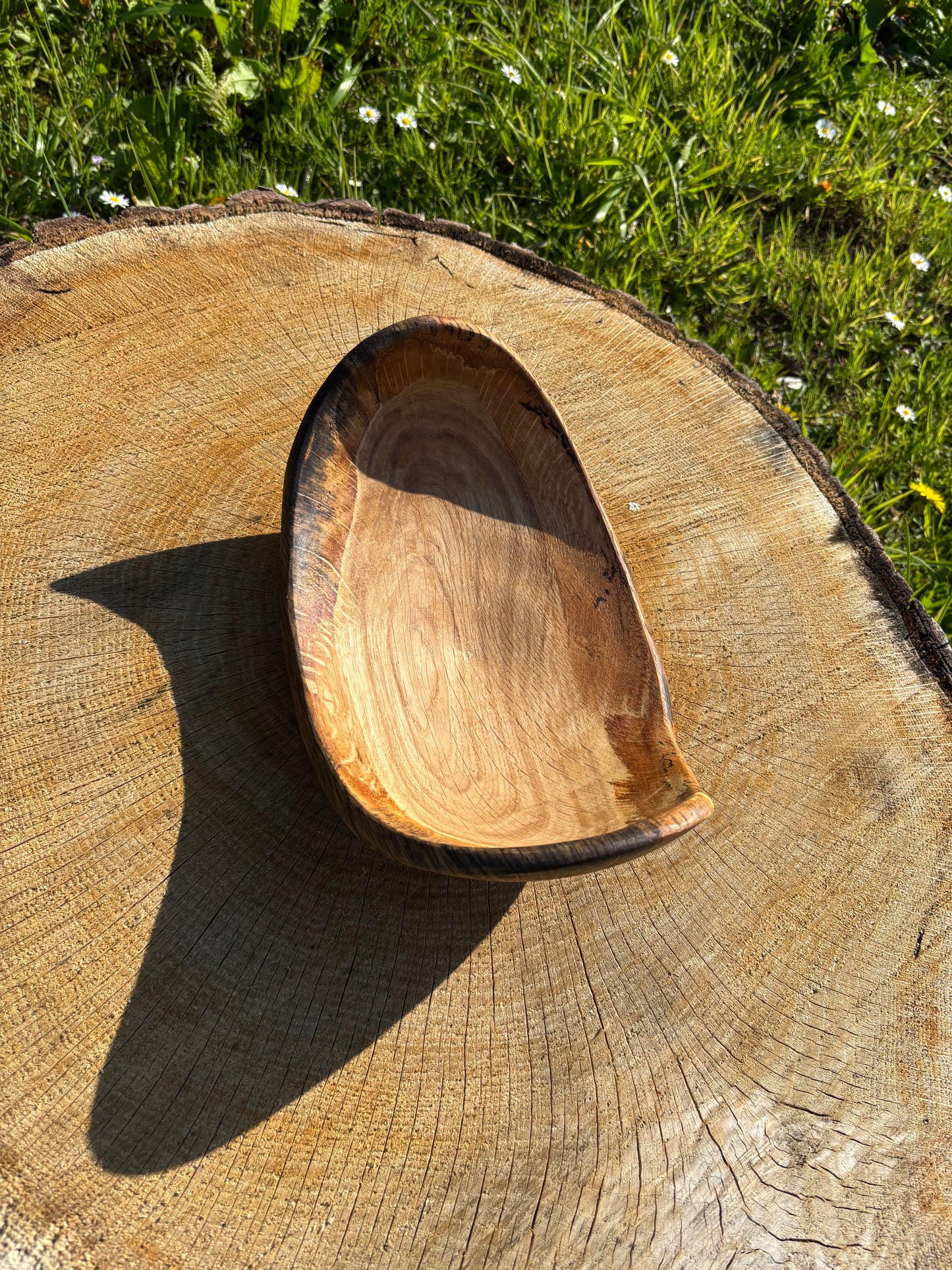 Oak bowl live edge