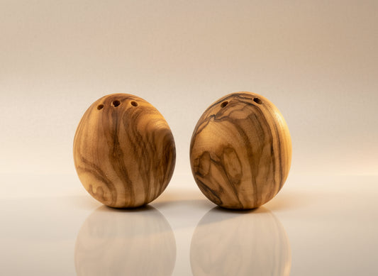 Set of 2 olive wood salt and pepper shakers egg shape