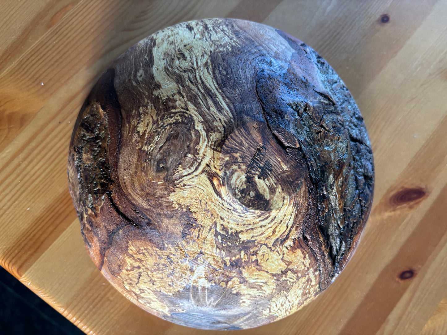 Handcrafted Ash rootball Bowl – Unique Natural Wood Grain